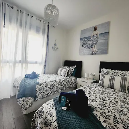 Apartament Ohana And *