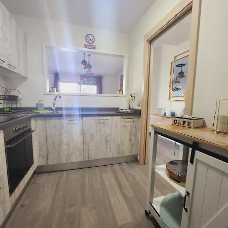 Apartament Ohana And *