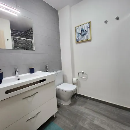 Apartament Ohana And *